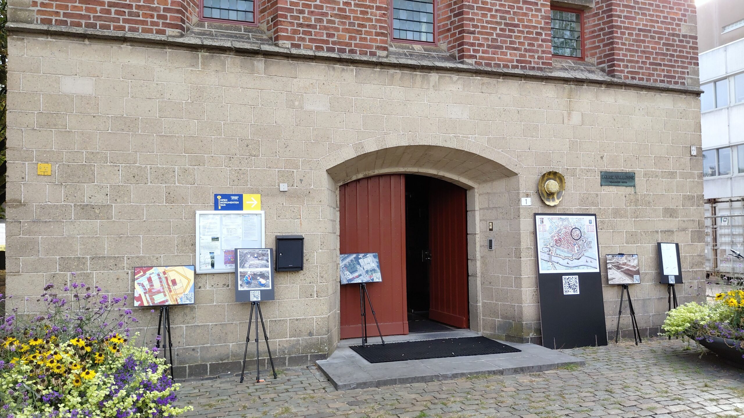 Tentoonstelling over het archeologisch onderzoek op het Koningsplein bij de Waalse Kerk.